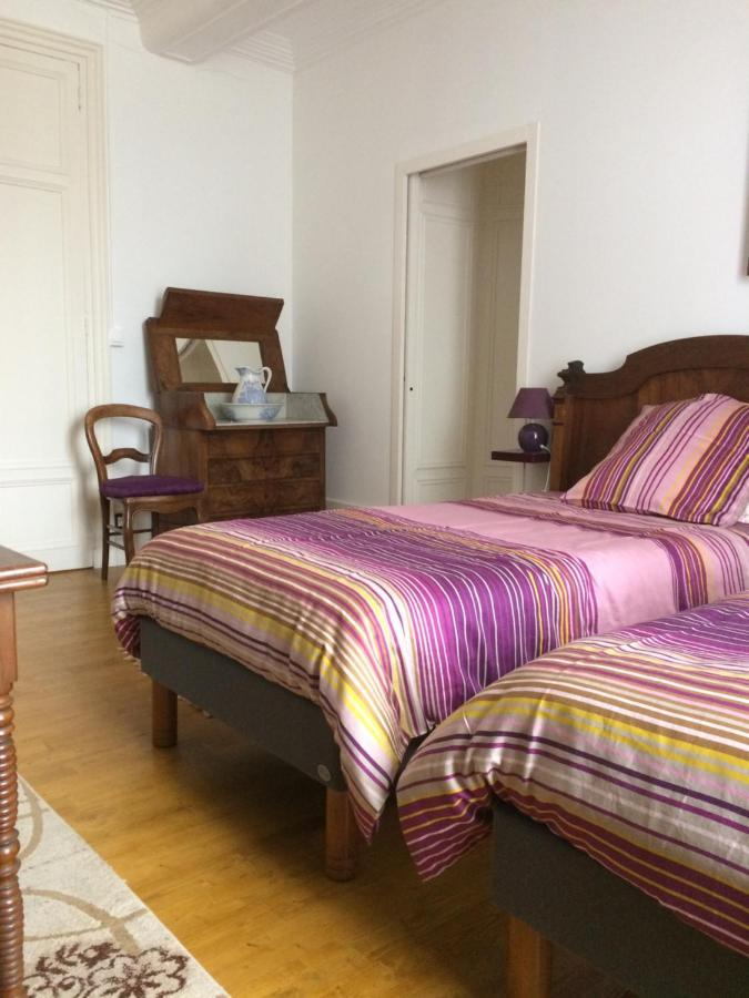 Le Logis Du Plessis Bed and Breakfast Chaniers Exteriör bild
